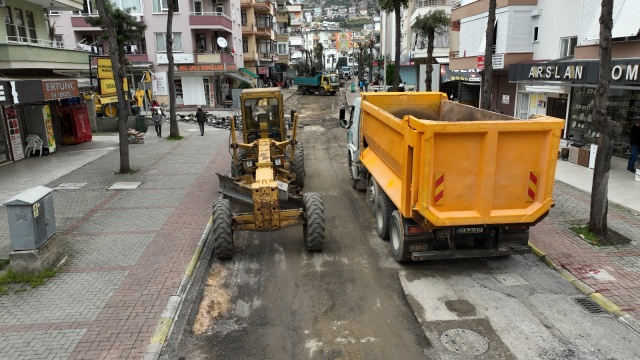 DEV YATIRIM YAYLA YOLU CADDESİ YENİLENİYOR