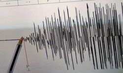 Muğla'nın Marmaris ilçesi açıklarında deprem meydana geldi.