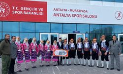 Antalya'da Düzenlenen halk oyunlarında Birinci oldular