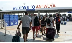 Antalya'ya gelen turist sayısı 9 milyonu aştı