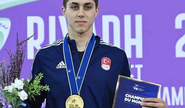 Alanyaspor Eskrim Sporcusu Doruk Erolçevik Dünya Şampiyonu