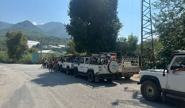 ALANYA İLÇE JANDARMA KOMUTANLIĞI’NDAN SAFARİ ARAÇLARINA TRAFİK DENETİMİ