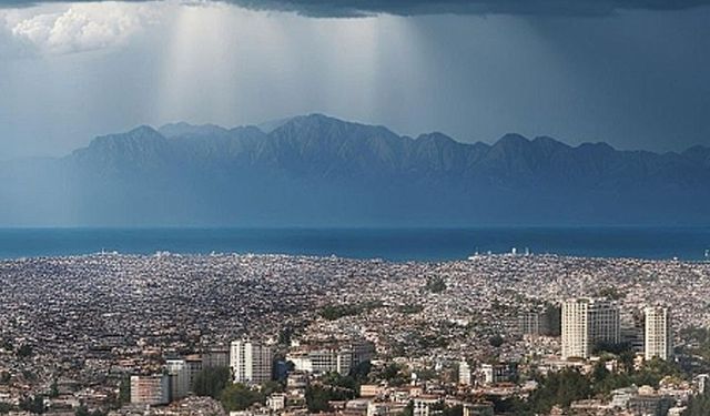 ANTALYA'DA BUGÜN HAVA DURUMU NASIL