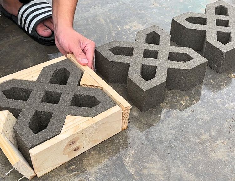 Great Skills in Casting Beautiful Decorative Brick Wall Models Combining Wood and Cement Molds