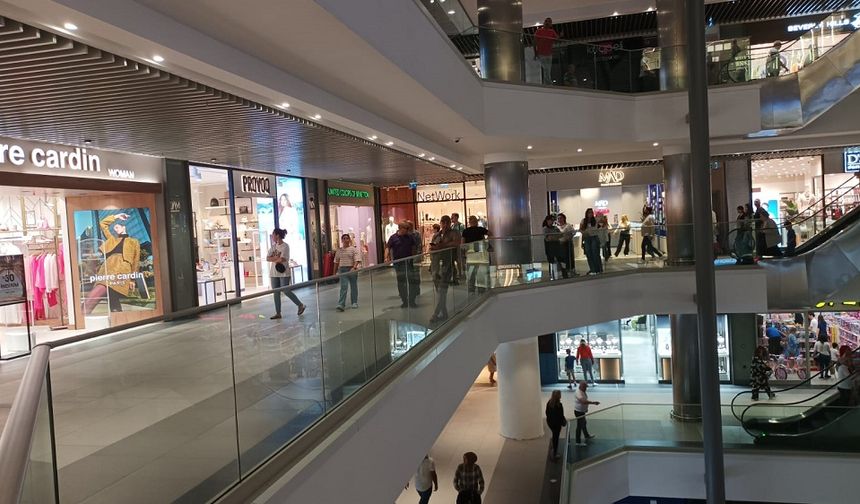 Akdeniz Park Alışveriş Merkezi Mahmutlarda açıldı.