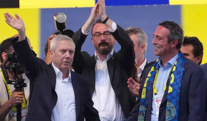 Fenerbahçe'de Ali Koç yeniden başkan seçildi.