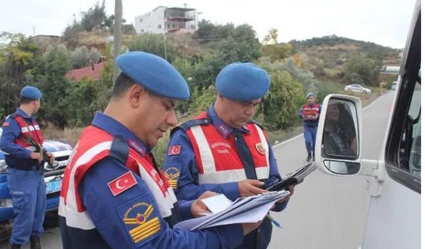 GAZİPAŞA’DA OKUL SERVİSLERİ DENETLENDİ