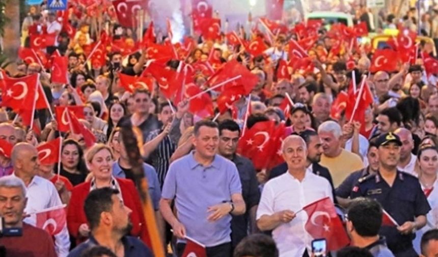 ALANYA’DA MUHTEŞEM FENER ALAYI KUTLAMASI