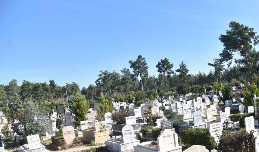 ANTALYA’DA MEZAR ALANI VE MEZAR FİYATLARI DUDAK UÇUKLATIYOR.